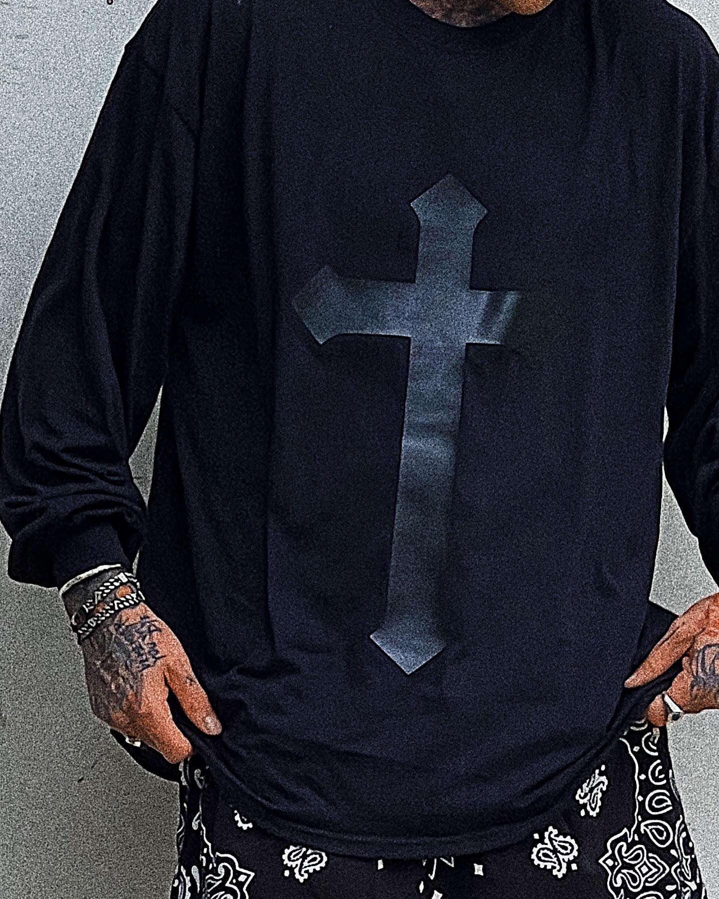 Cross Longsleeve – Black